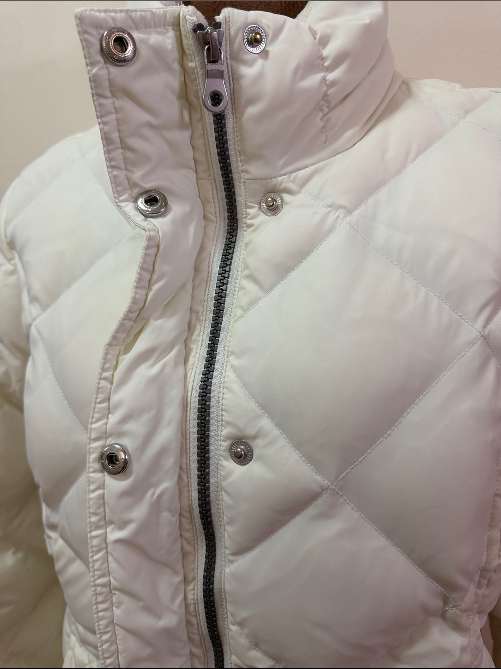 Eddie Bauer EB700 Women’s Goose Down White Diamond Quilted Puffer Jacket - Picture 4 of 12